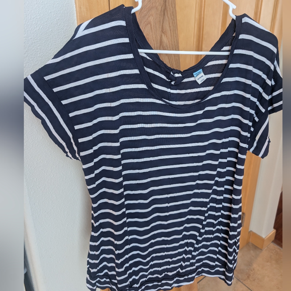 Old Navy Maternity - Navy And White Striped Short Sleeve Tee